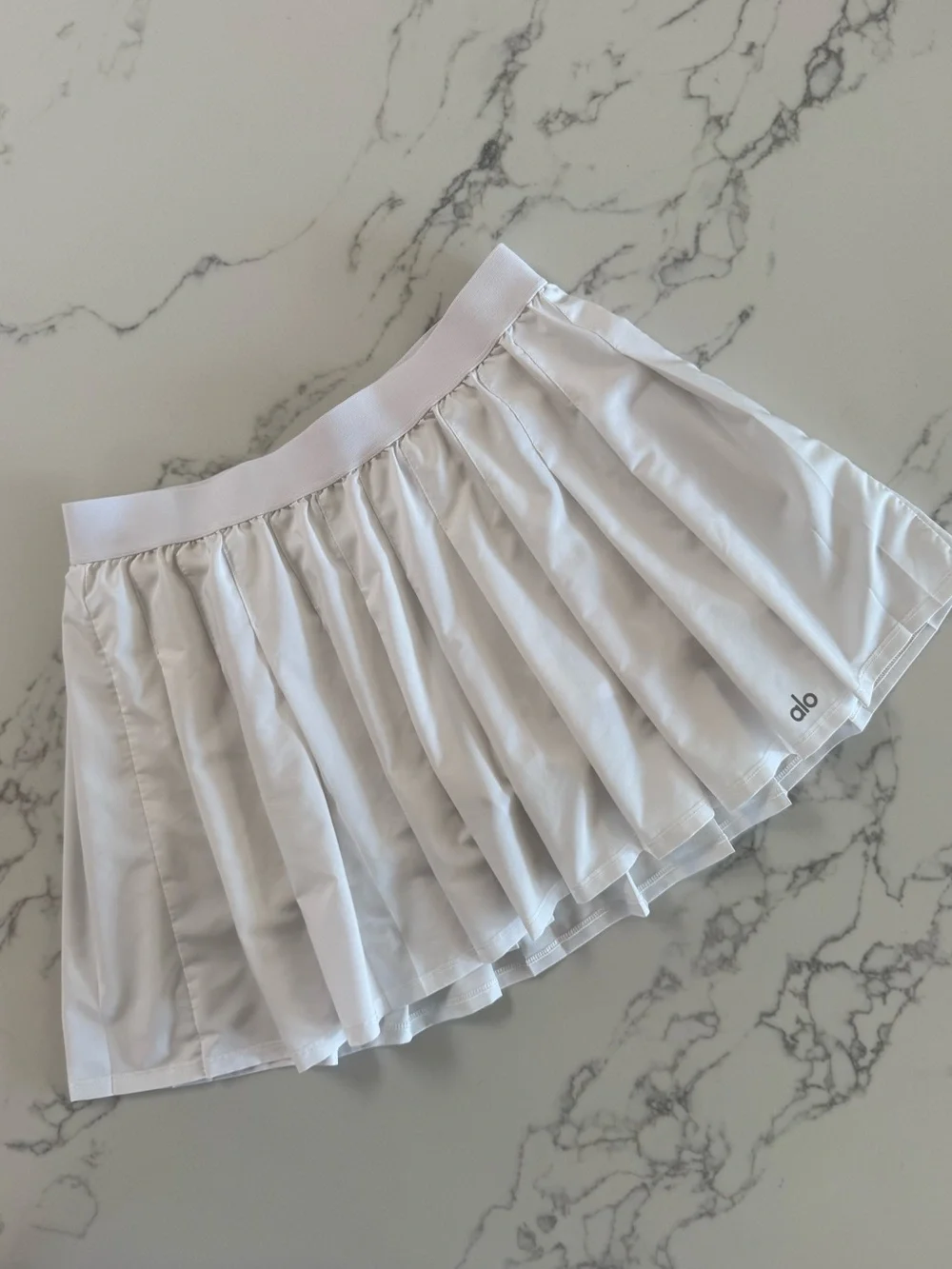 Alo Yoga Varsity Tennis Skirt - White - Size Small